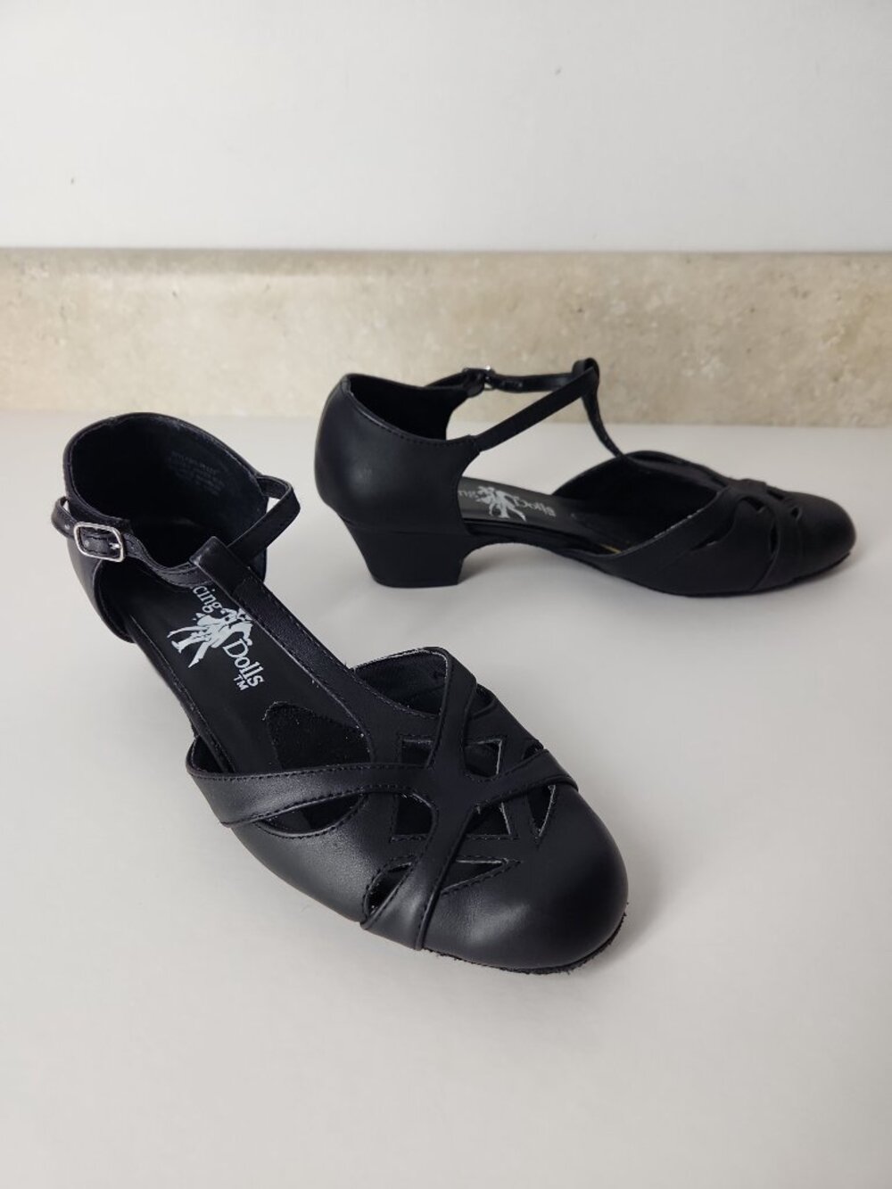 Dancing Dolls black cut-out leather low heel dance shoes Sz 7 Wide suede bottom
